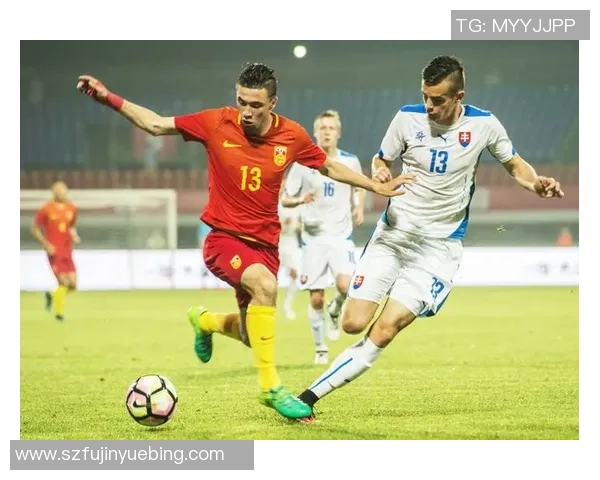 重庆足球队的默契配合揭秘领略足球巨献的精彩瞬间与战术魅力